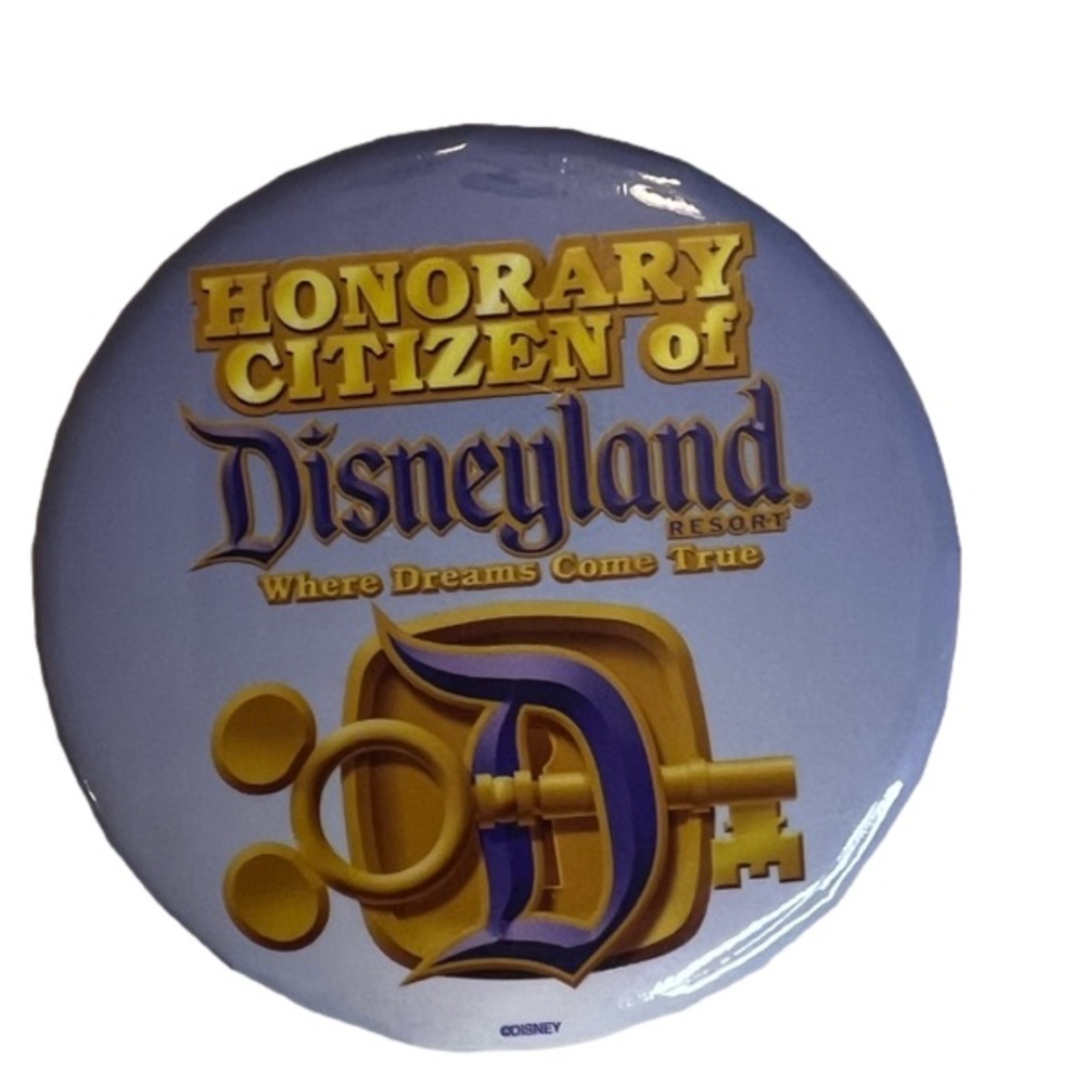 Disneyland Honorary Citizen pin